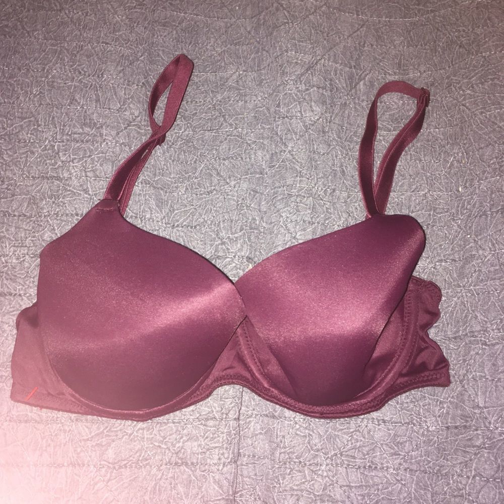 VS Pink wear everywhere burgundy  lightly lined bra